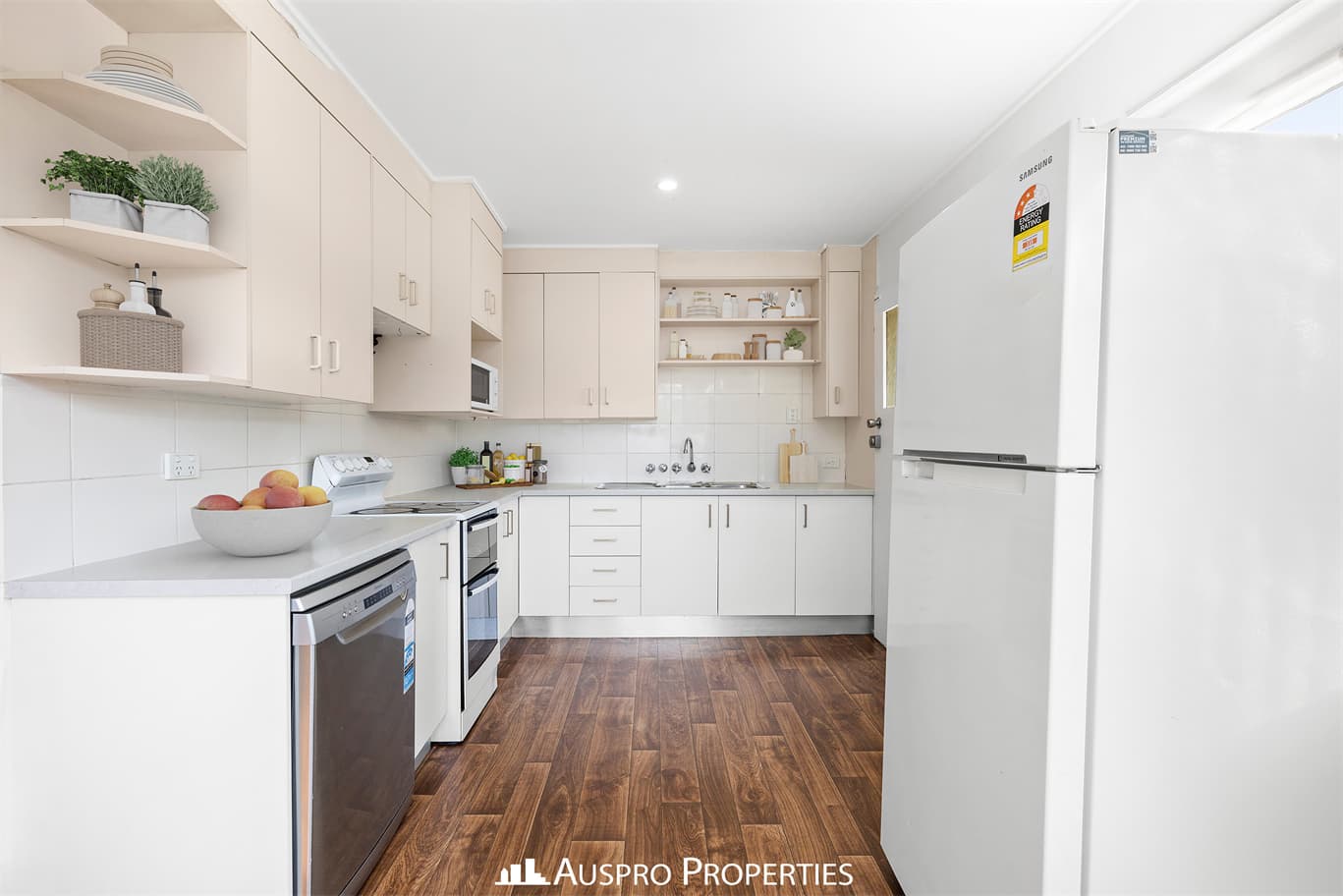 1 Charlane Street, Underwood - Thumbnail 3