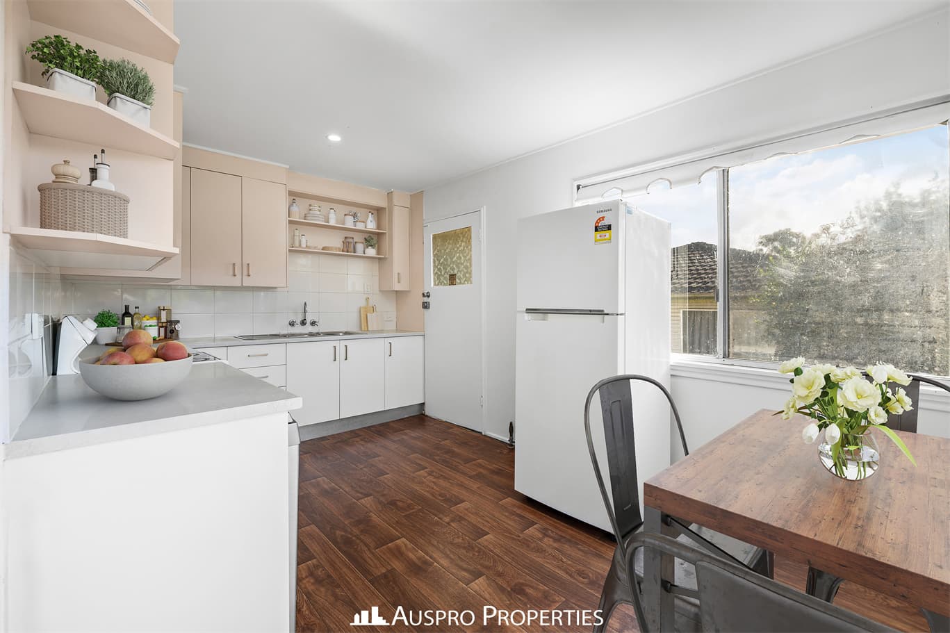 1 Charlane Street, Underwood - Thumbnail 4