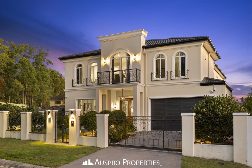 112 Hawthorn Circuit, Stretton - Image 1