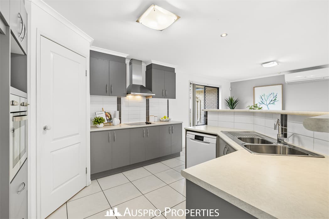 41 Chilton Street, Sunnybank Hills - Thumbnail 5