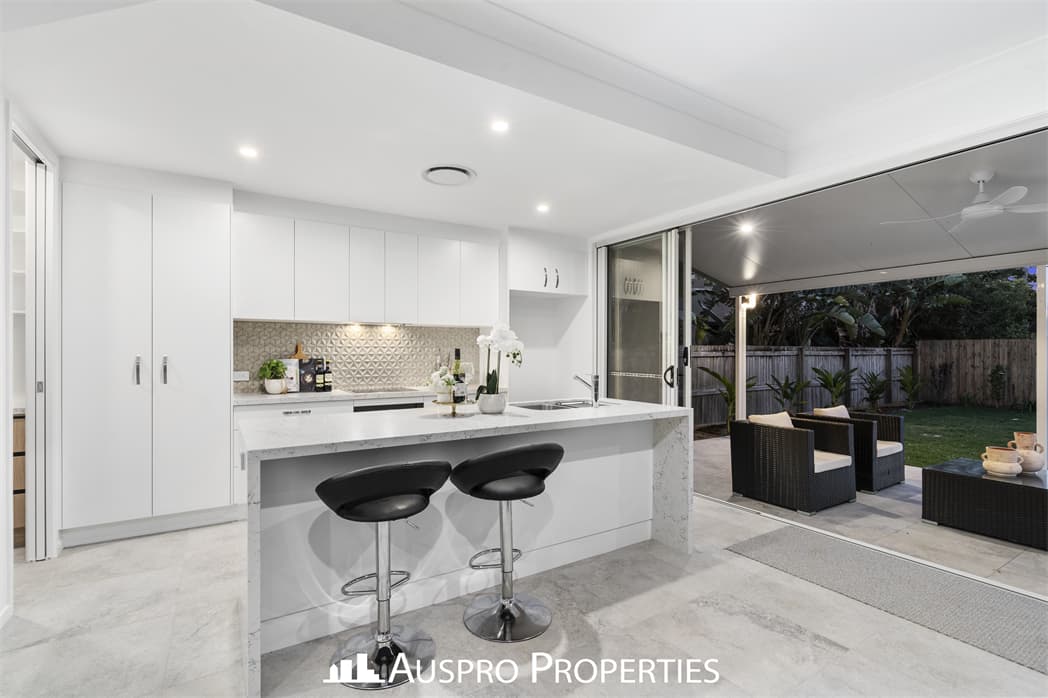 144 Armstrong Road, Cannon Hill - Thumbnail 8