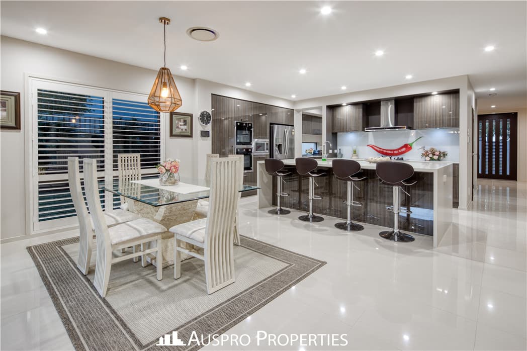 79 Hawthorn Circuit, Stretton - Thumbnail 3