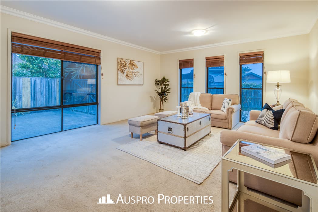 16 Spruce Bark Court, Stretton - Thumbnail 3