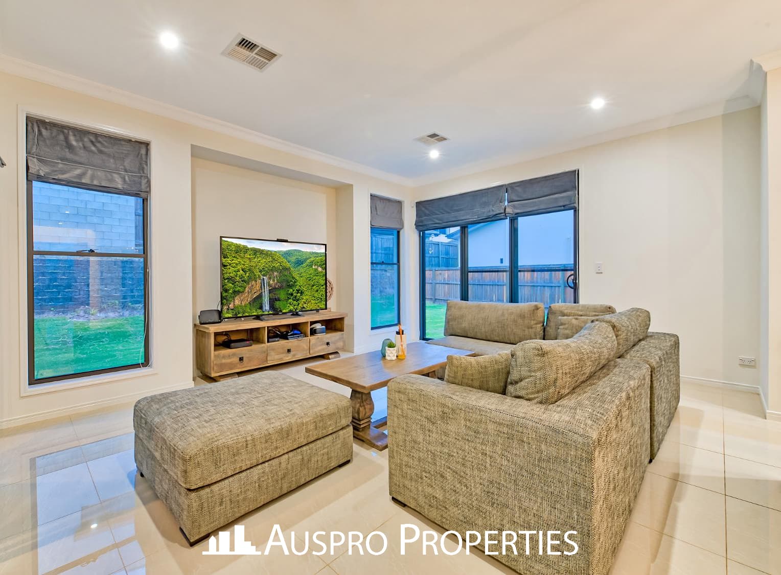 80 Elderbury Pl, Stretton - Thumbnail 2