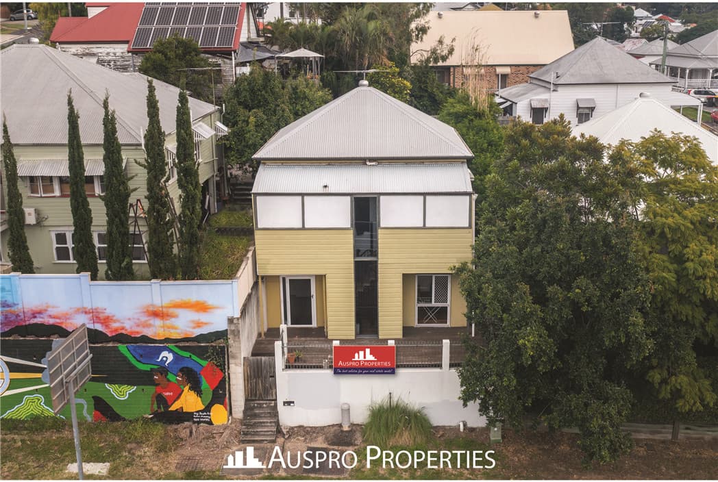 92 Kelvin Grove Road, Red Hill - Thumbnail 2
