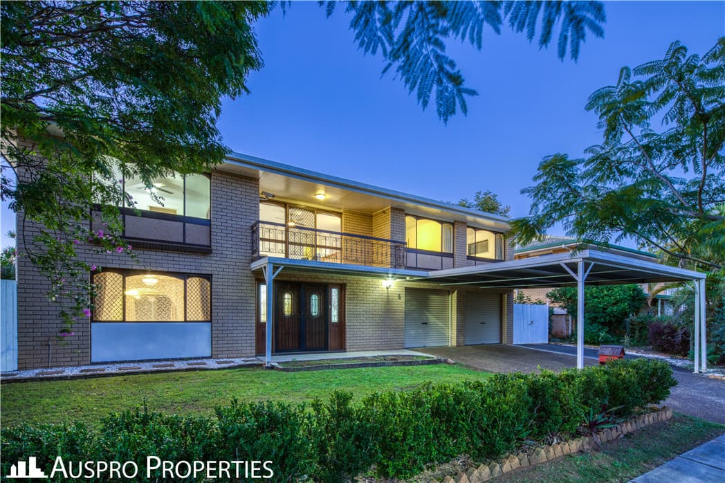 5 Lomandra Street, Robertson - Image 1