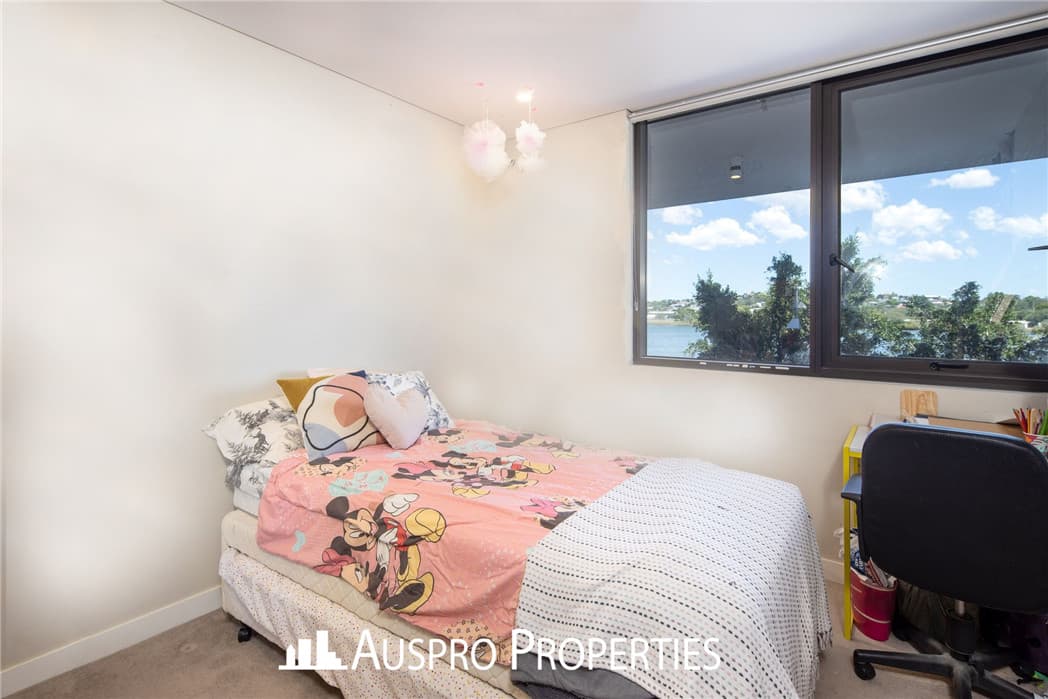 20005/37D Harbour Rd, Hamilton - Thumbnail 2