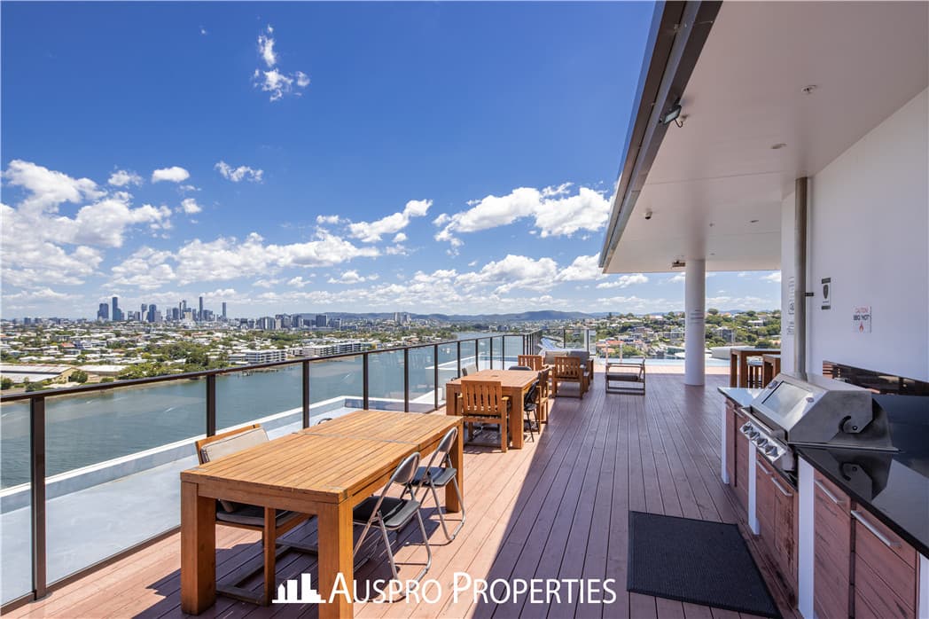 20005/37D Harbour Rd, Hamilton - Thumbnail 5