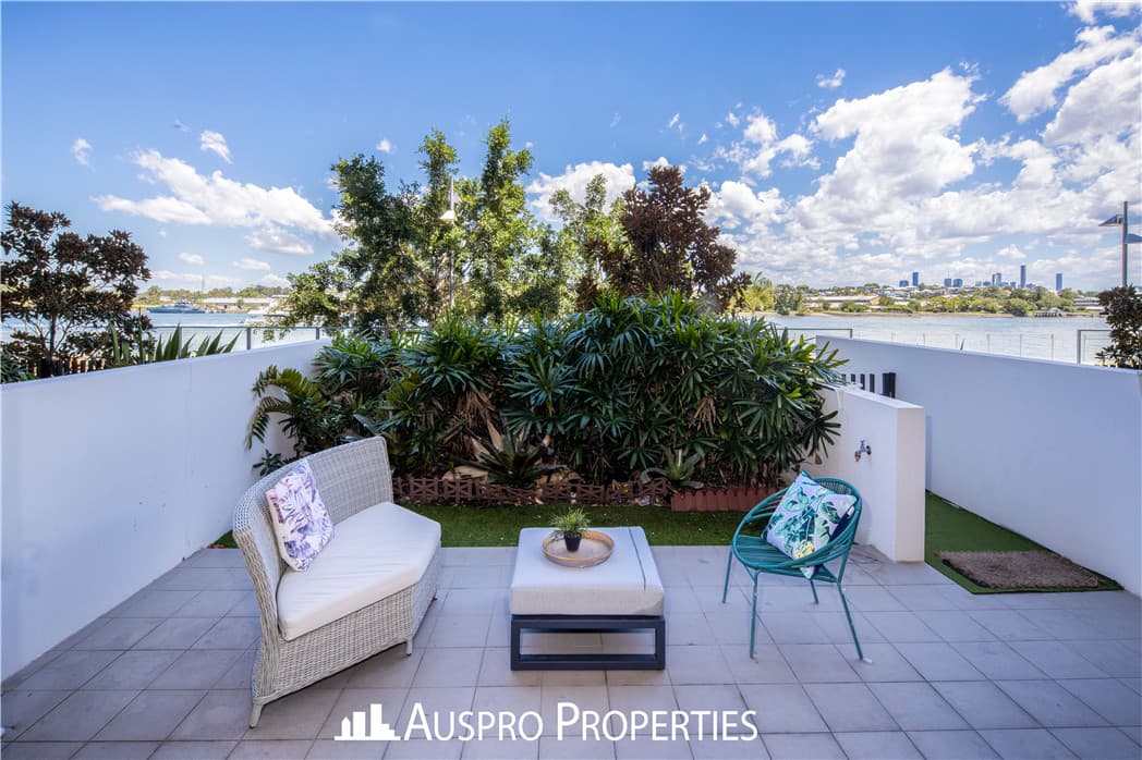 20005/37D Harbour Rd, Hamilton - Thumbnail 6