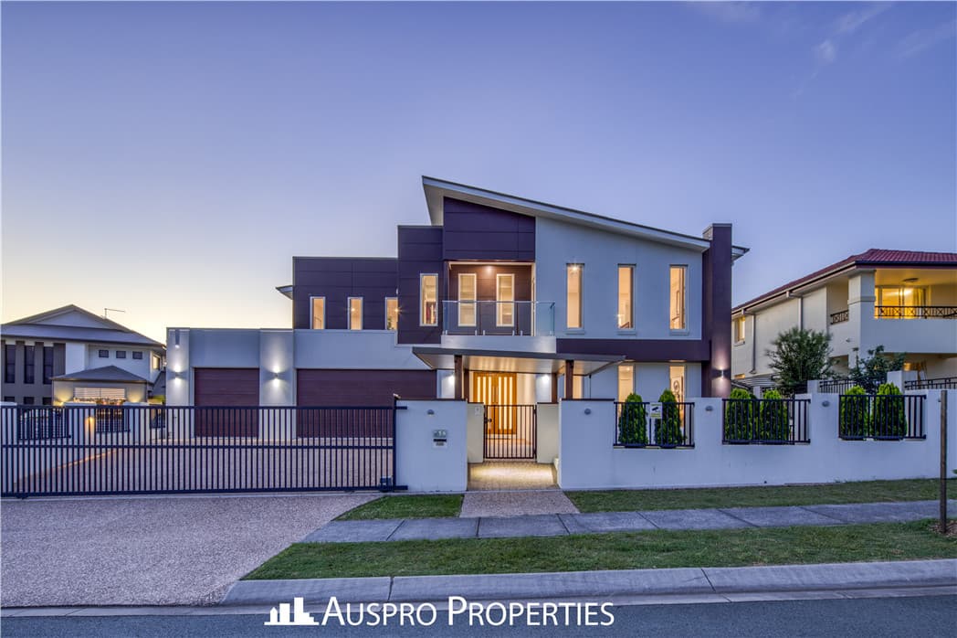 156 Hawthorn Circuit, Stretton - Image 1