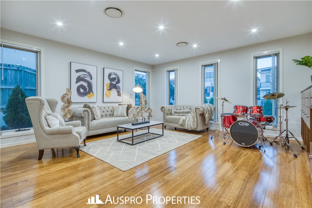 156 Hawthorn Circuit, Stretton - Thumbnail 2
