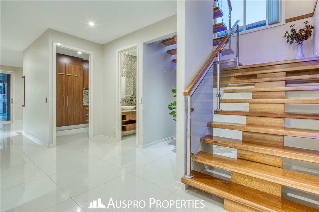 156 Hawthorn Circuit, Stretton - Thumbnail 3