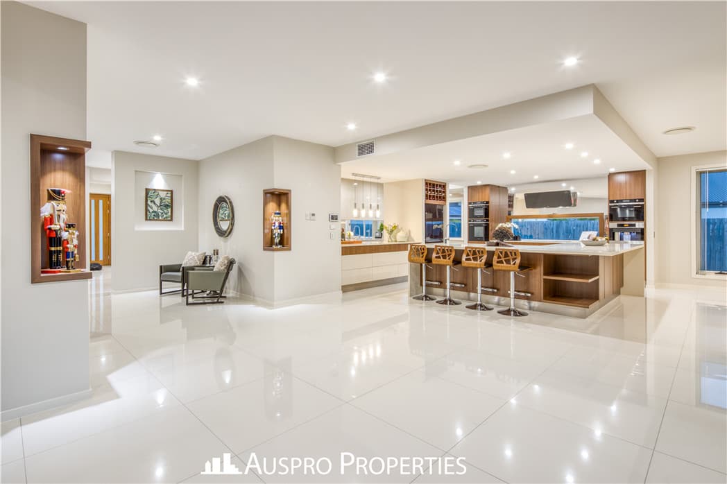 156 Hawthorn Circuit, Stretton - Thumbnail 4
