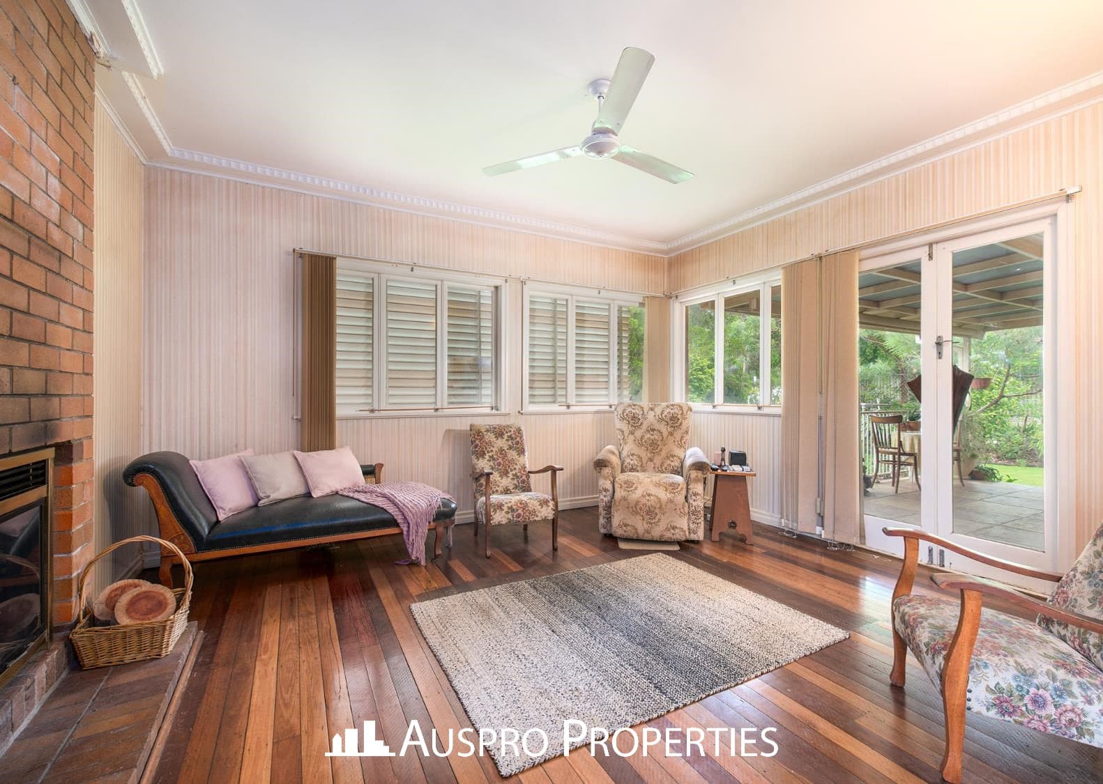 303 Warrigal, Eight Mile Plains - Thumbnail 4