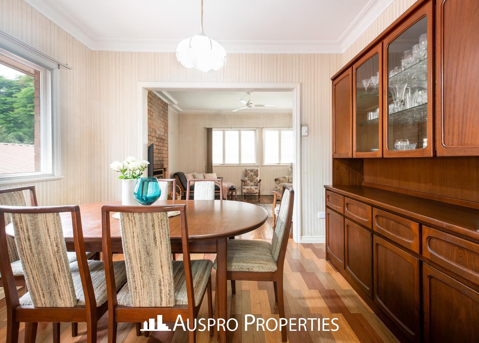 303 Warrigal, Eight Mile Plains - Thumbnail 5