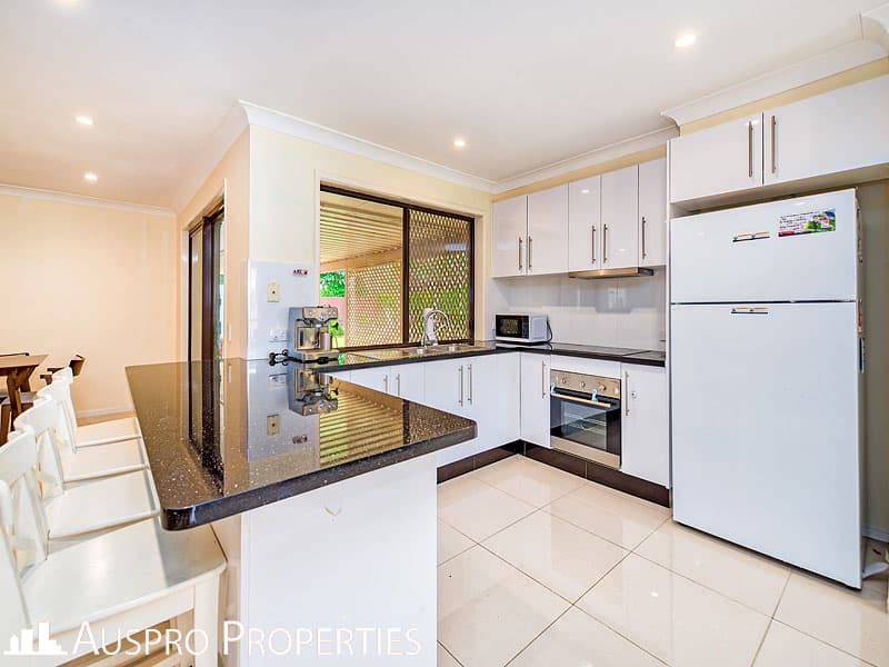 8 Kurru Street, Eight Mile Plains - Thumbnail 3