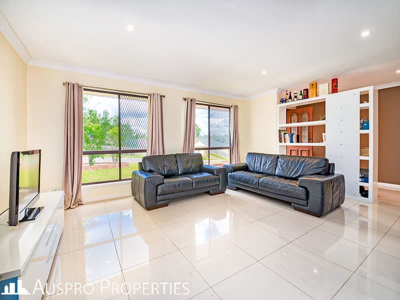 8 Kurru Street, Eight Mile Plains - Thumbnail 4