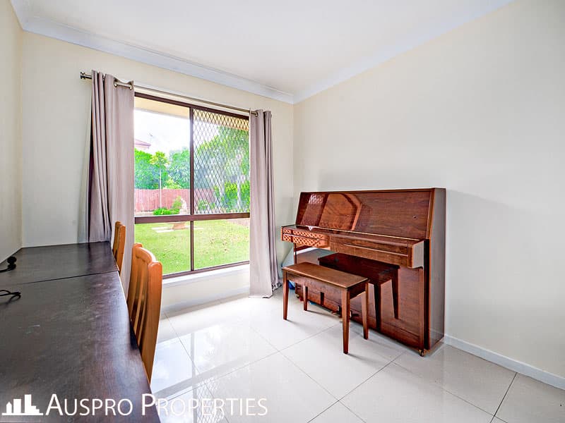 8 Kurru Street, Eight Mile Plains - Thumbnail 5
