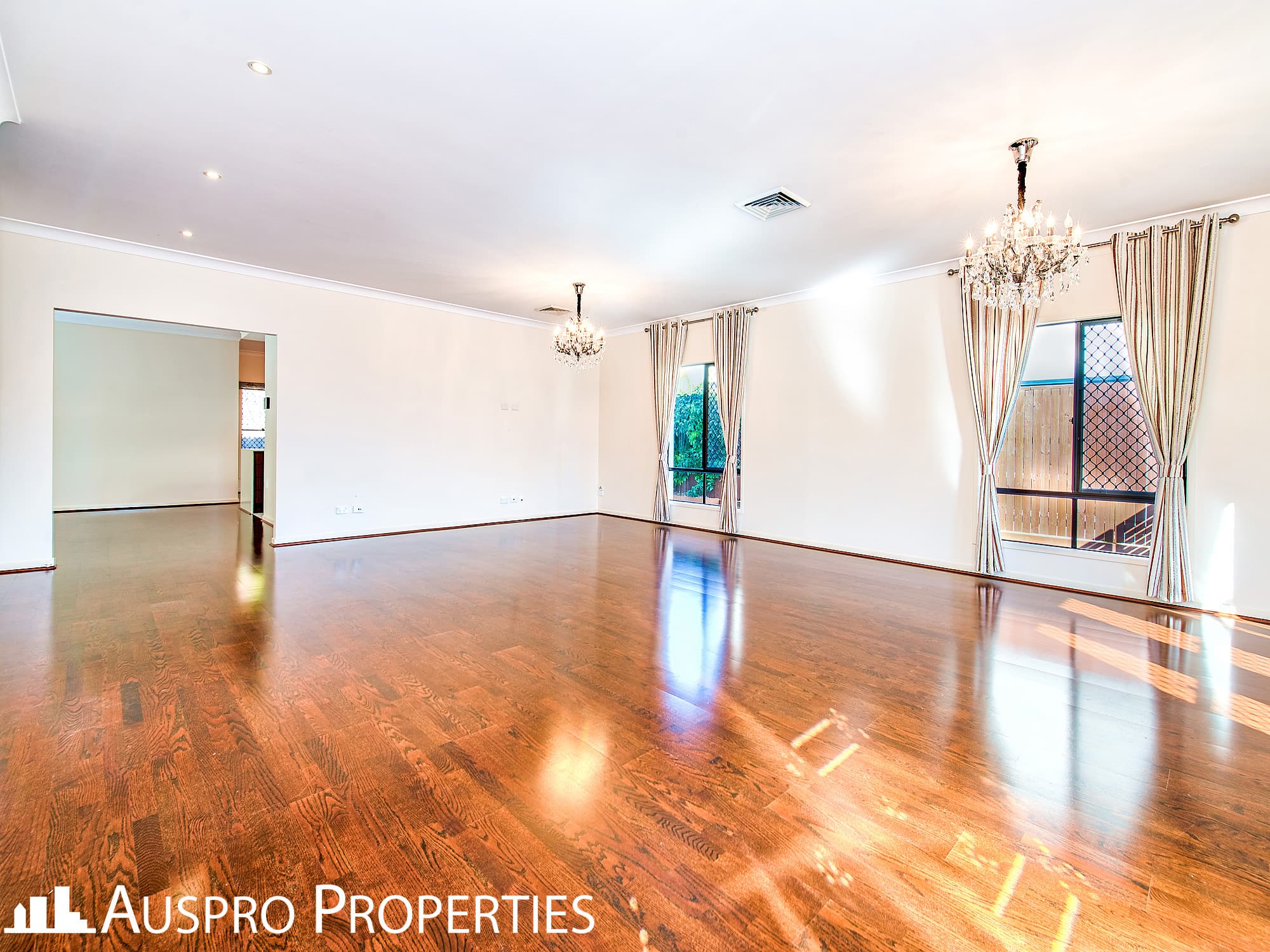 7 Beechwood Cl, Stretton - Thumbnail 4