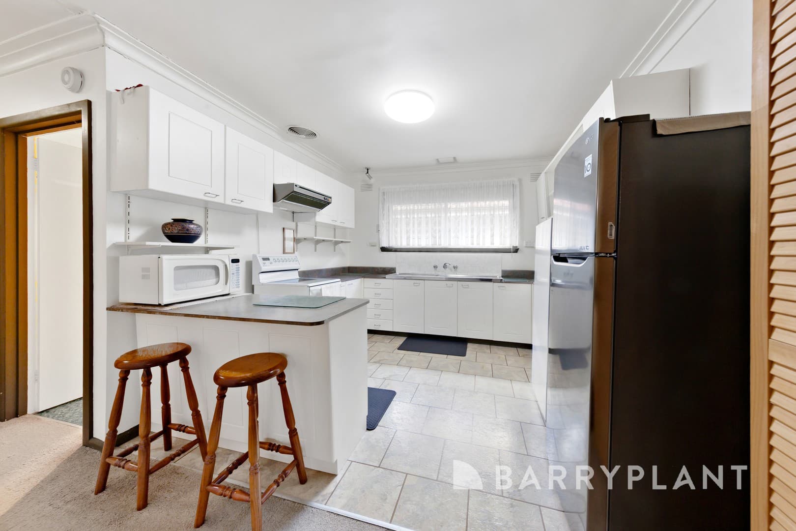 2 Harmon Avenue, St Albans, VIC 3021, St Albans - Thumbnail 5