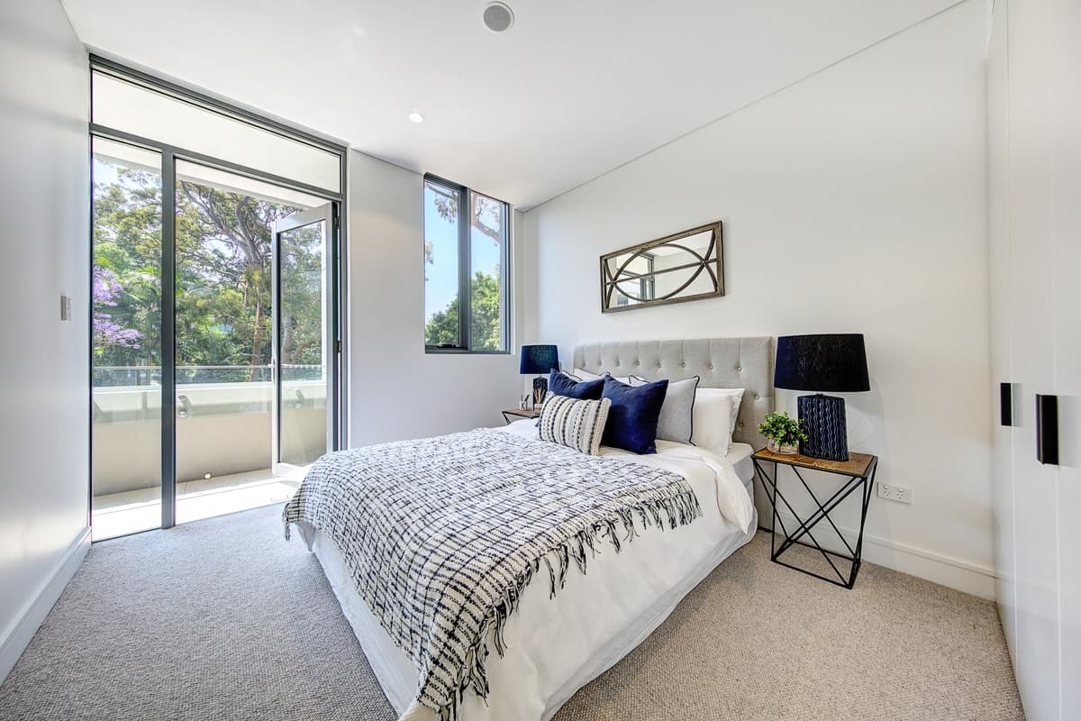 Sold, Sold - Image 1