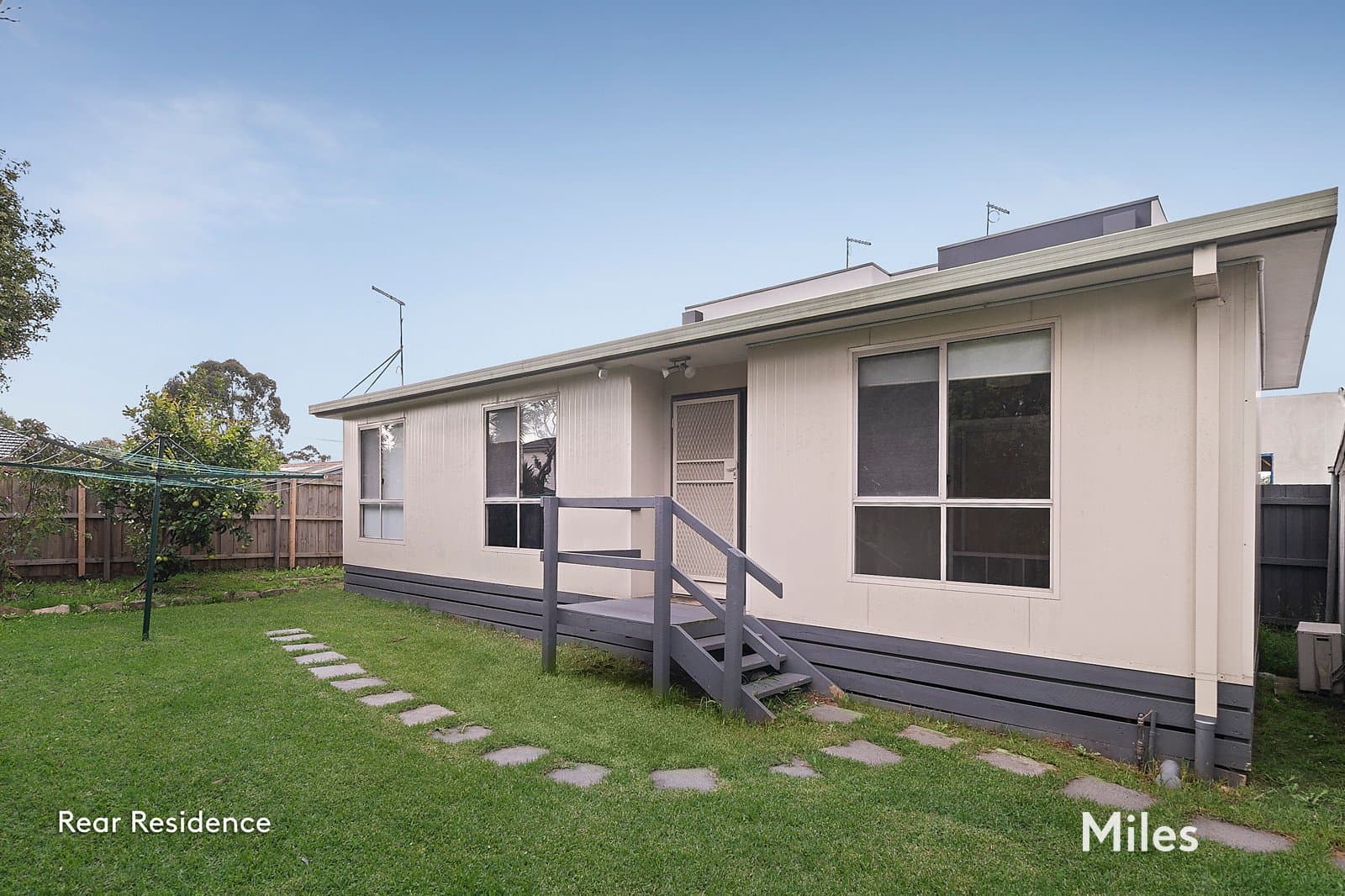 18 Carbeena Parade, Heidelberg West, Heidelberg West - Image 1