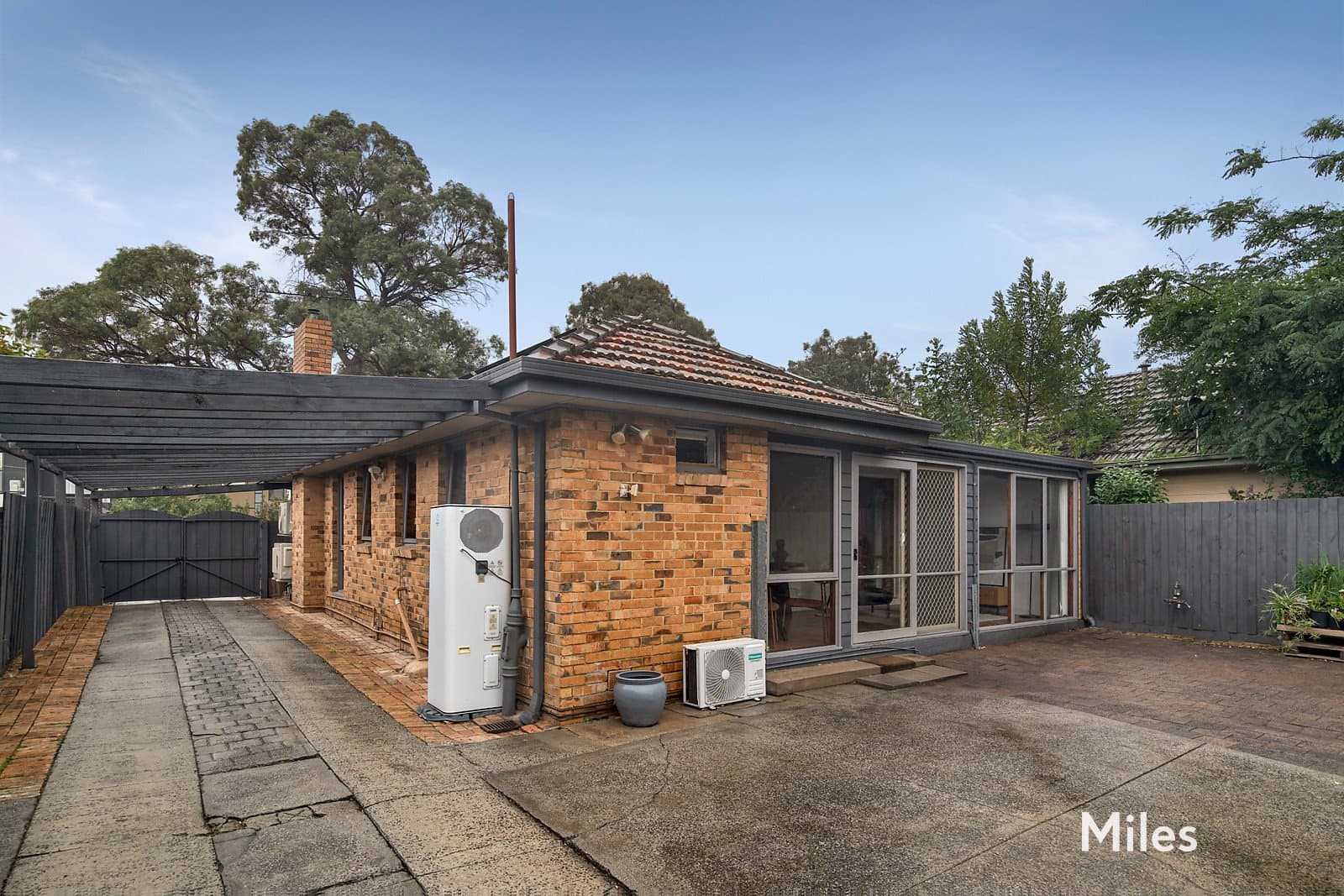 18 Carbeena Parade, Heidelberg West, Heidelberg West - Thumbnail 8