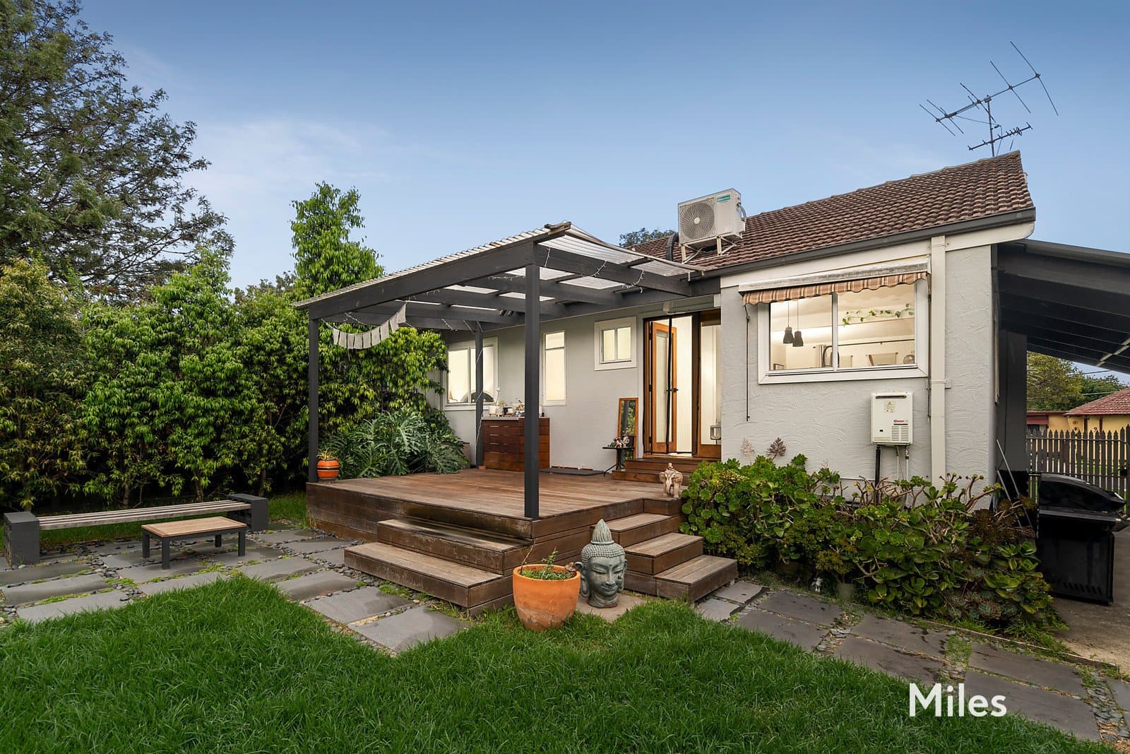 10 Wordsworth Avenue, Heidelberg Heights, Heidelberg Heights - Image 1