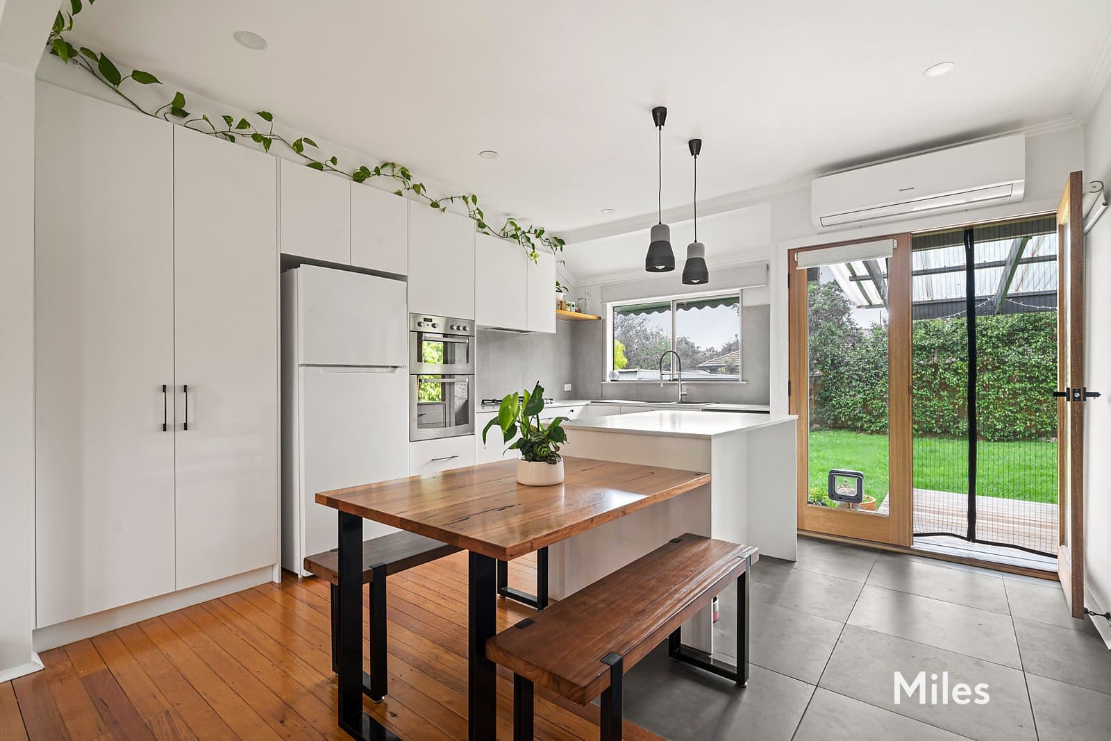 10 Wordsworth Avenue, Heidelberg Heights, Heidelberg Heights - Thumbnail 3