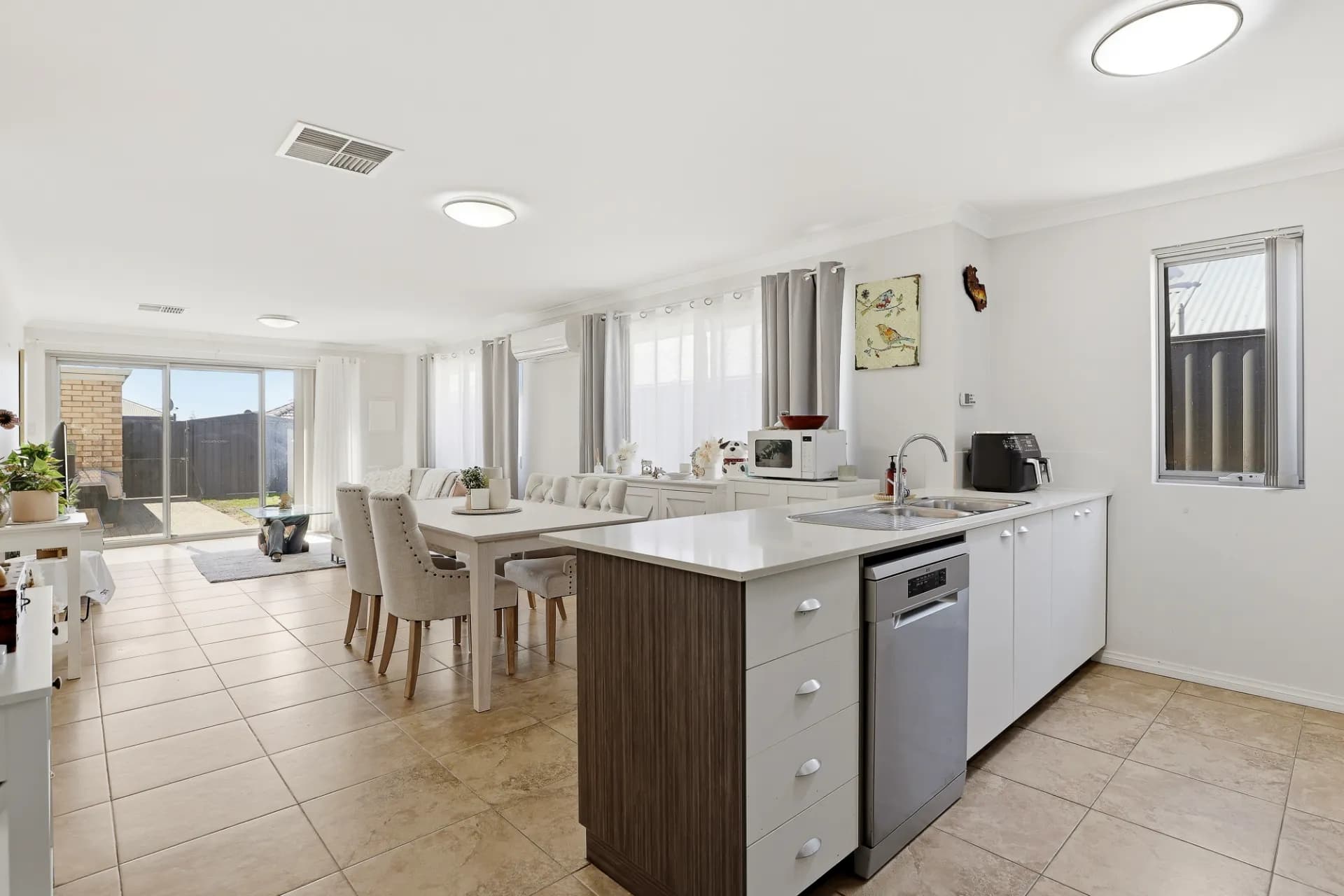 10 Corbin Lane, Baldivis, WA, Baldivis - Thumbnail 6