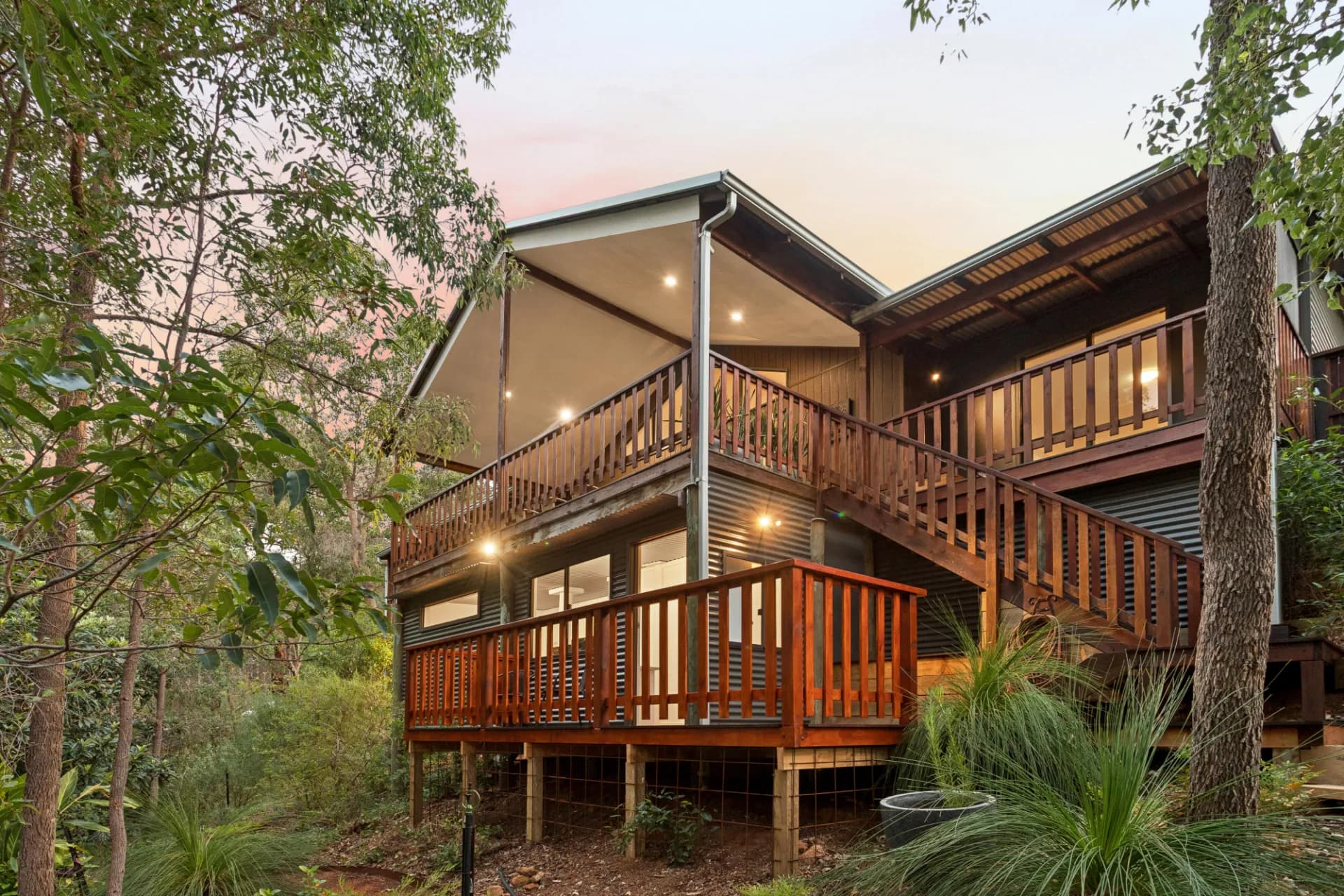 32 Persimmon Place, Kalamunda, WA, Kalamunda - Thumbnail 2