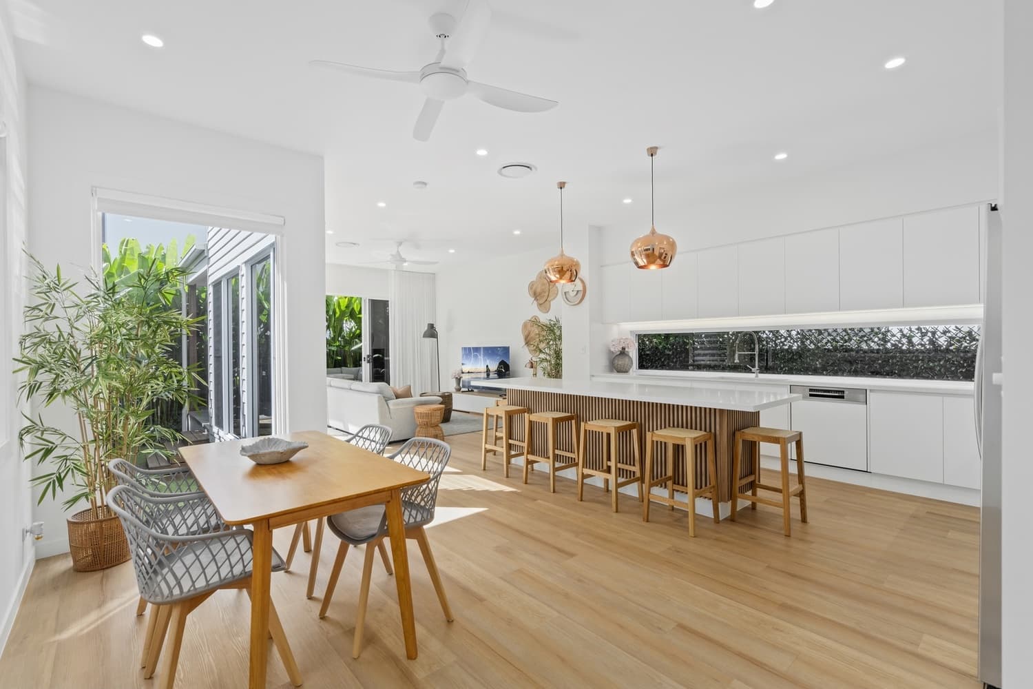 7a Muscovey Avenue, Paradise Point QLD 4216, Paradise Point - Image 1