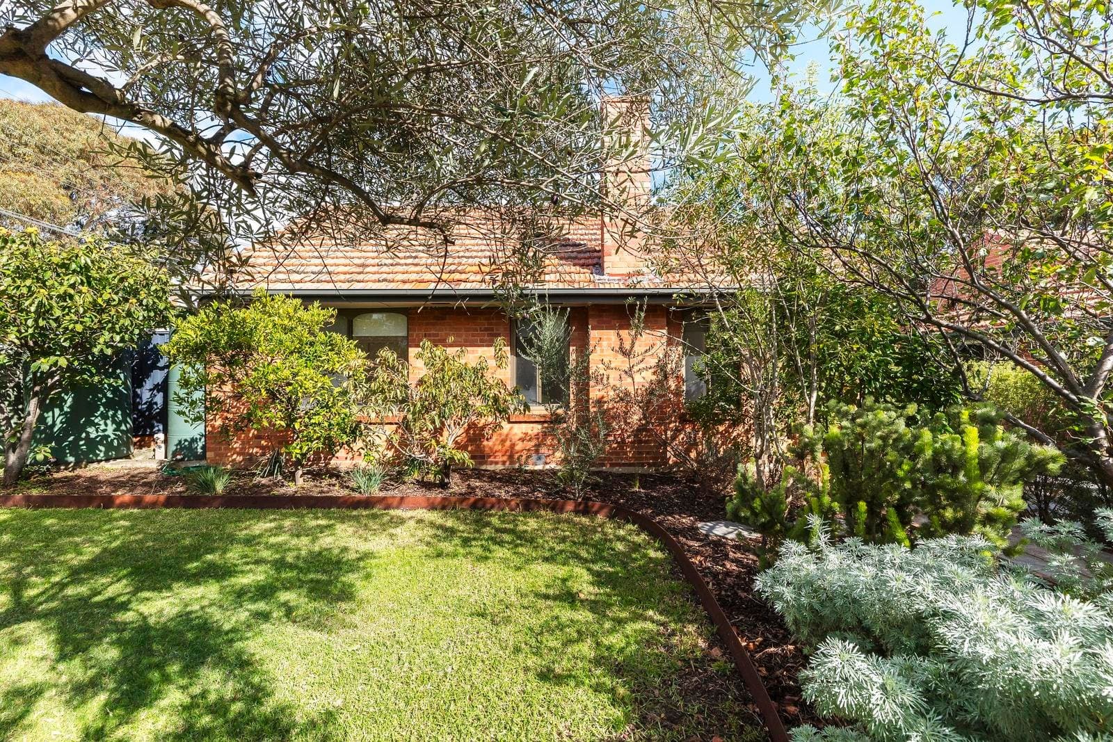 27 Henty Street, Reservoir VIC 3073, Reservoir - Image 1