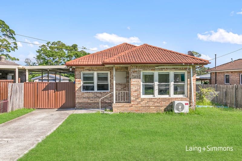 16 Frederick Avenue, Granville, Granville - Thumbnail 2