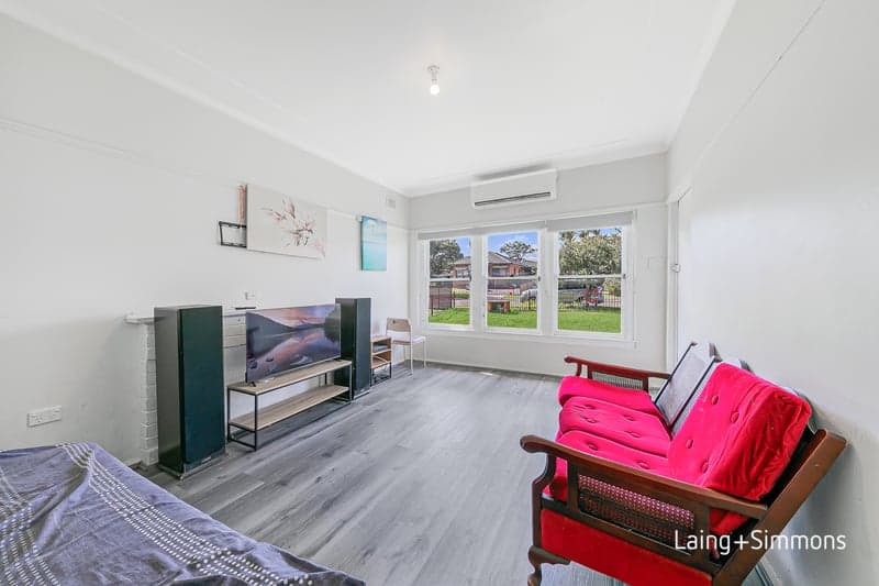 16 Frederick Avenue, Granville, Granville - Thumbnail 3
