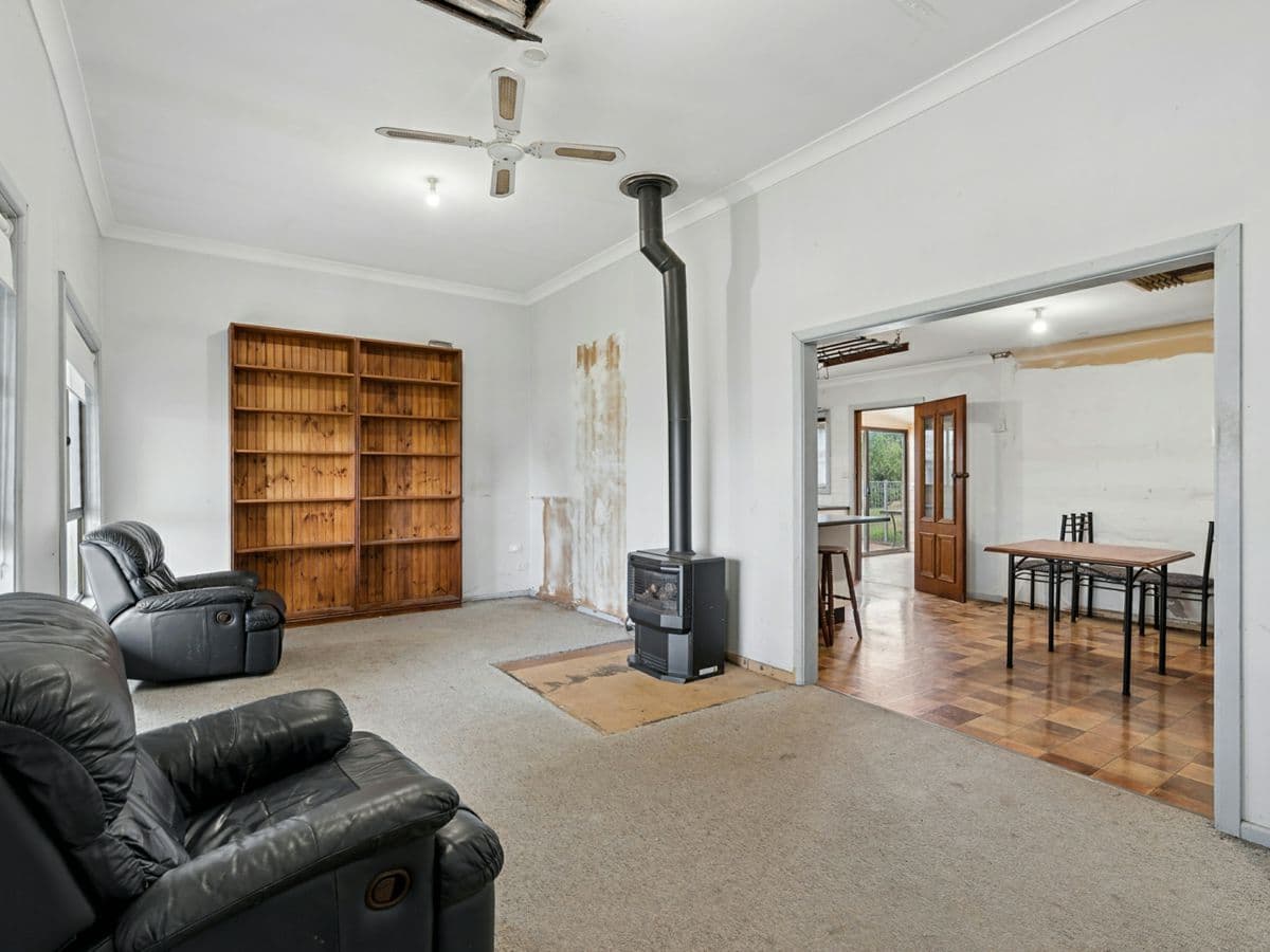 11 Frank Street, NARRANDERA, Narrandera - Thumbnail 2