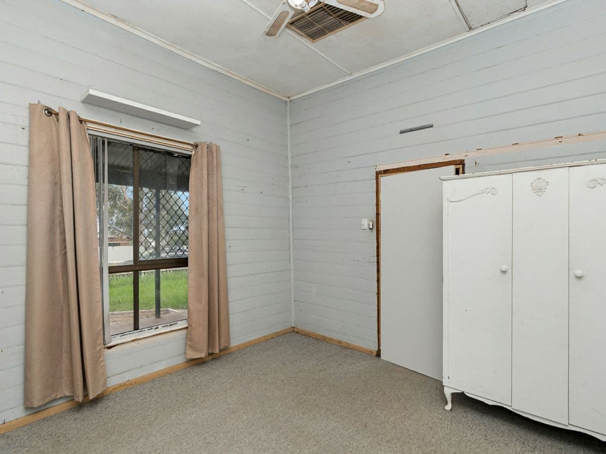 11 Frank Street, NARRANDERA, Narrandera - Thumbnail 6