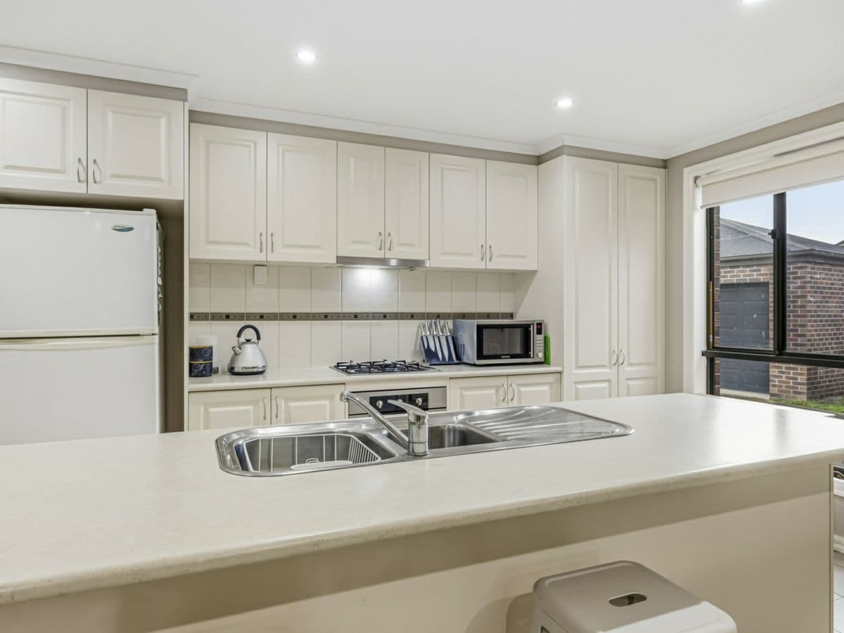 4/1 Hillside Drive, BALLARAT NORTH, Ballarat North - Thumbnail 4
