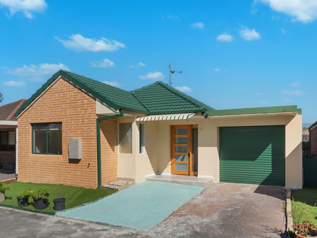 8/2 Macleay Court, BANORA POINT, Banora Point - Image 1