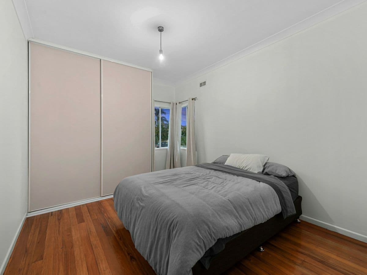 22 Bennetts Road, CAMP HILL, Camp Hill - Thumbnail 6