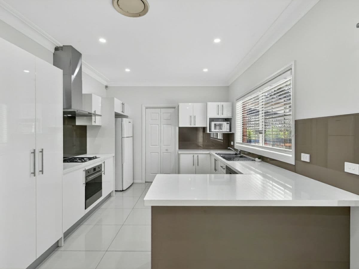 22 Thomas Wilkinson Avenue, DURAL, Dural - Thumbnail 3