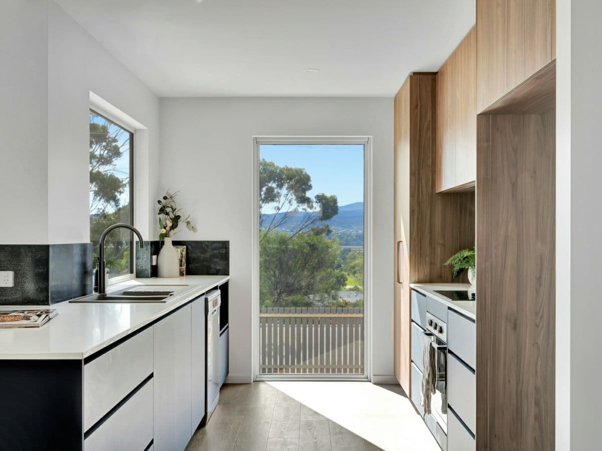 1/271 West Tamar Road, RIVERSIDE, Riverside - Thumbnail 2