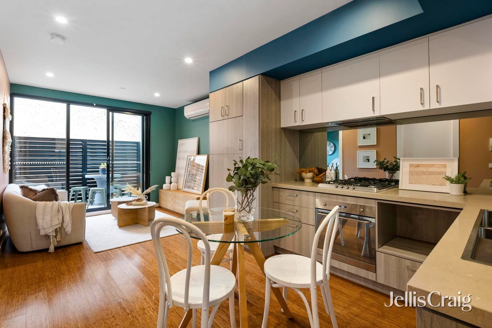 1/18 Gilbert Road, Preston, Preston - Thumbnail 2
