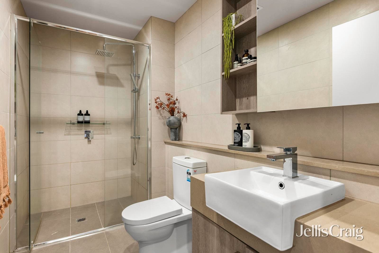1/18 Gilbert Road, Preston, Preston - Thumbnail 5