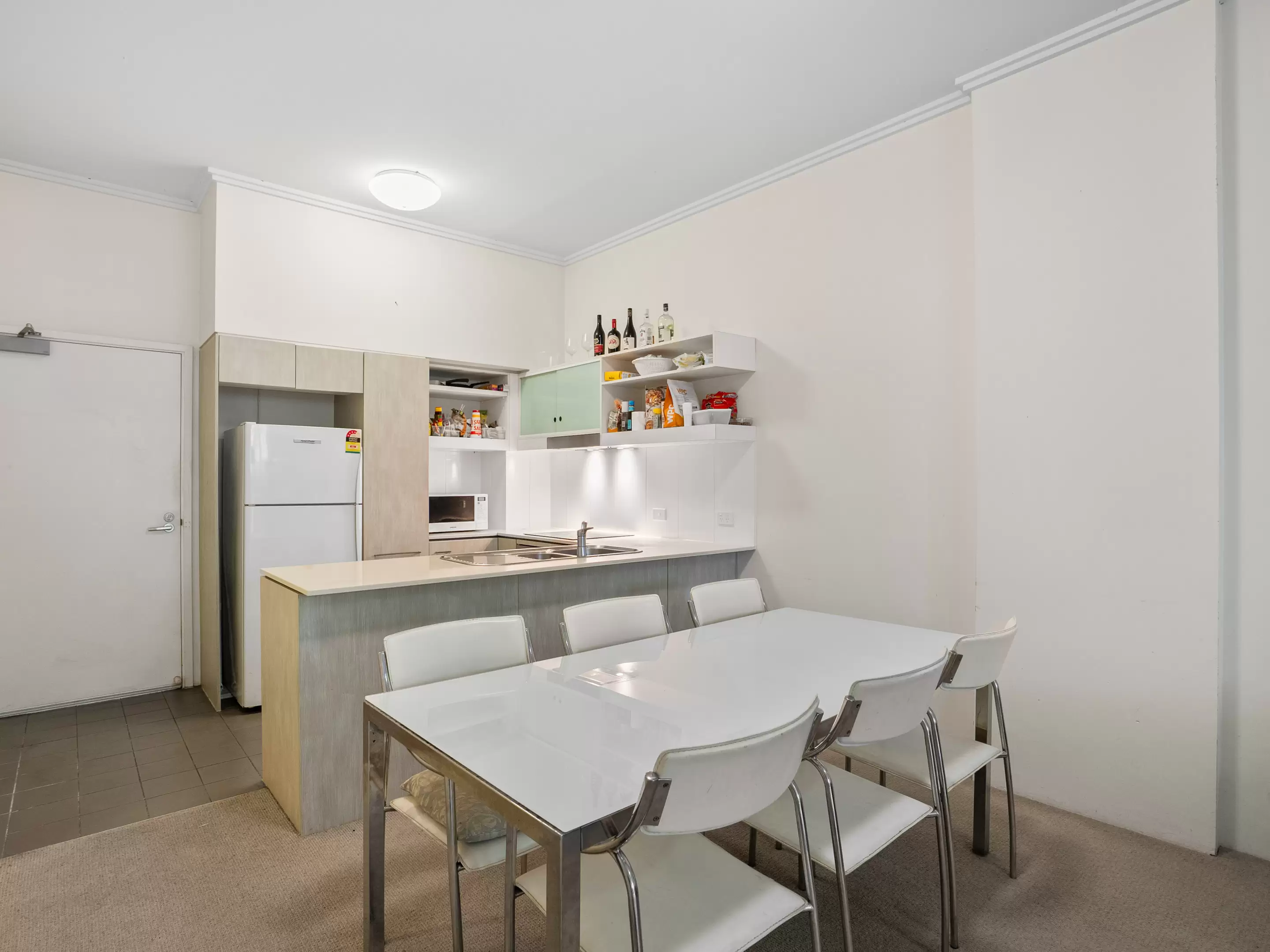 10/62 Cordelia Street, South Brisbane, South Brisbane - Thumbnail 3
