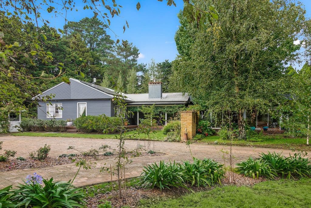 925 Penrose Road, Penrose - Image 1