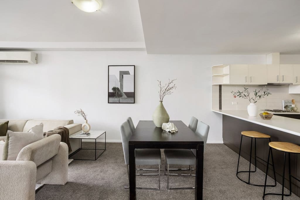 604/6-10 Gladstone Avenue, Wollongong - Thumbnail 4