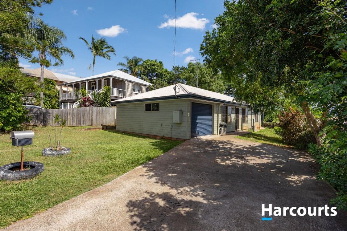 16 Ridgway Street, CHILDERS, QLD 4660, Childers - Thumbnail 2