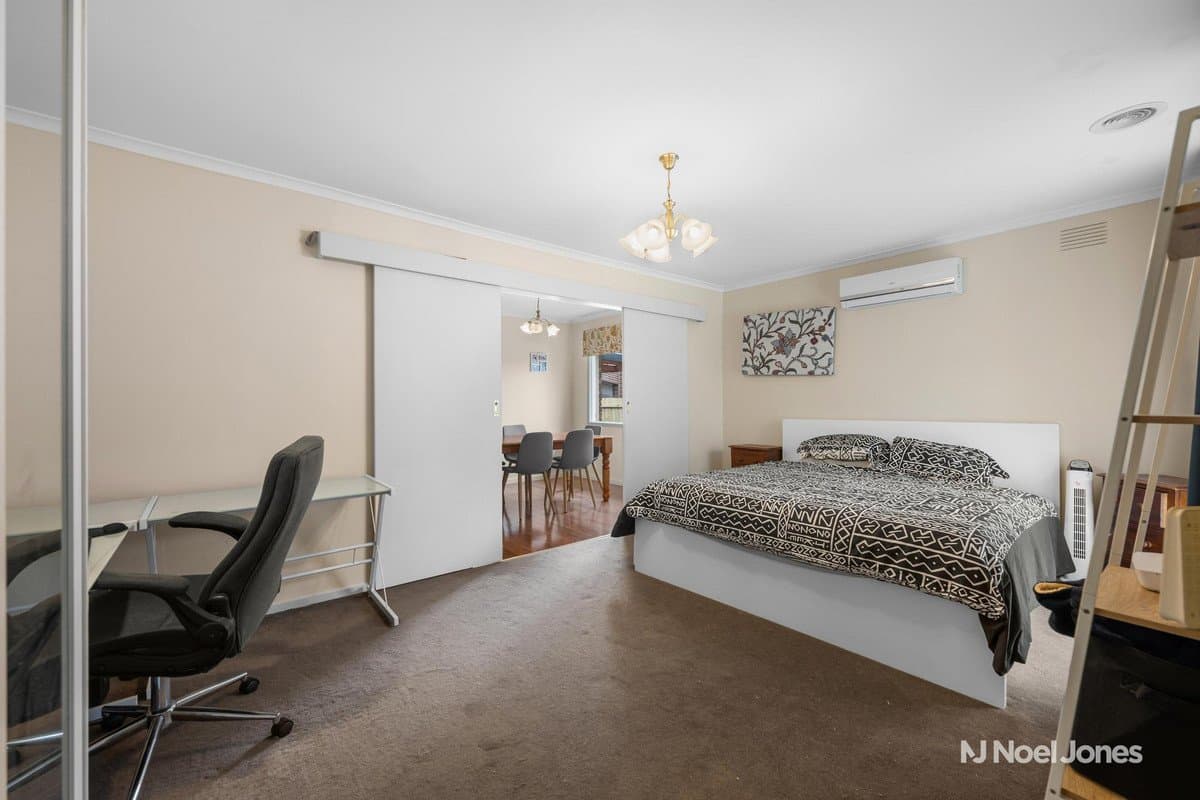 1/4 Mallana Court, Croydon - Thumbnail 2
