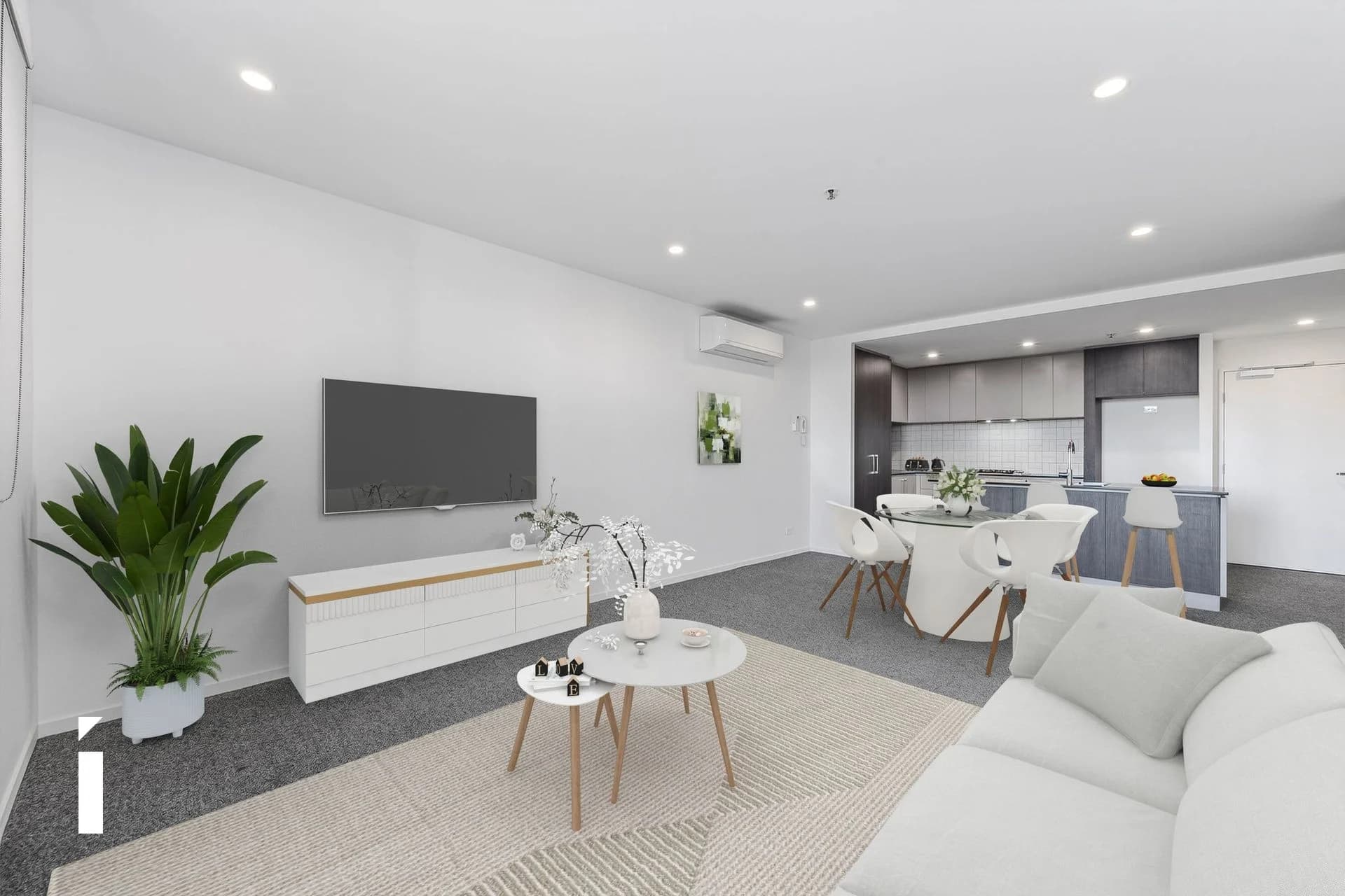 131/11 Irving Street, Phillip, Phillip - Thumbnail 2